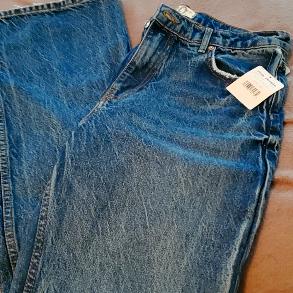 NEW WITH TAG ♡ FREE PEOPLE JEANS
